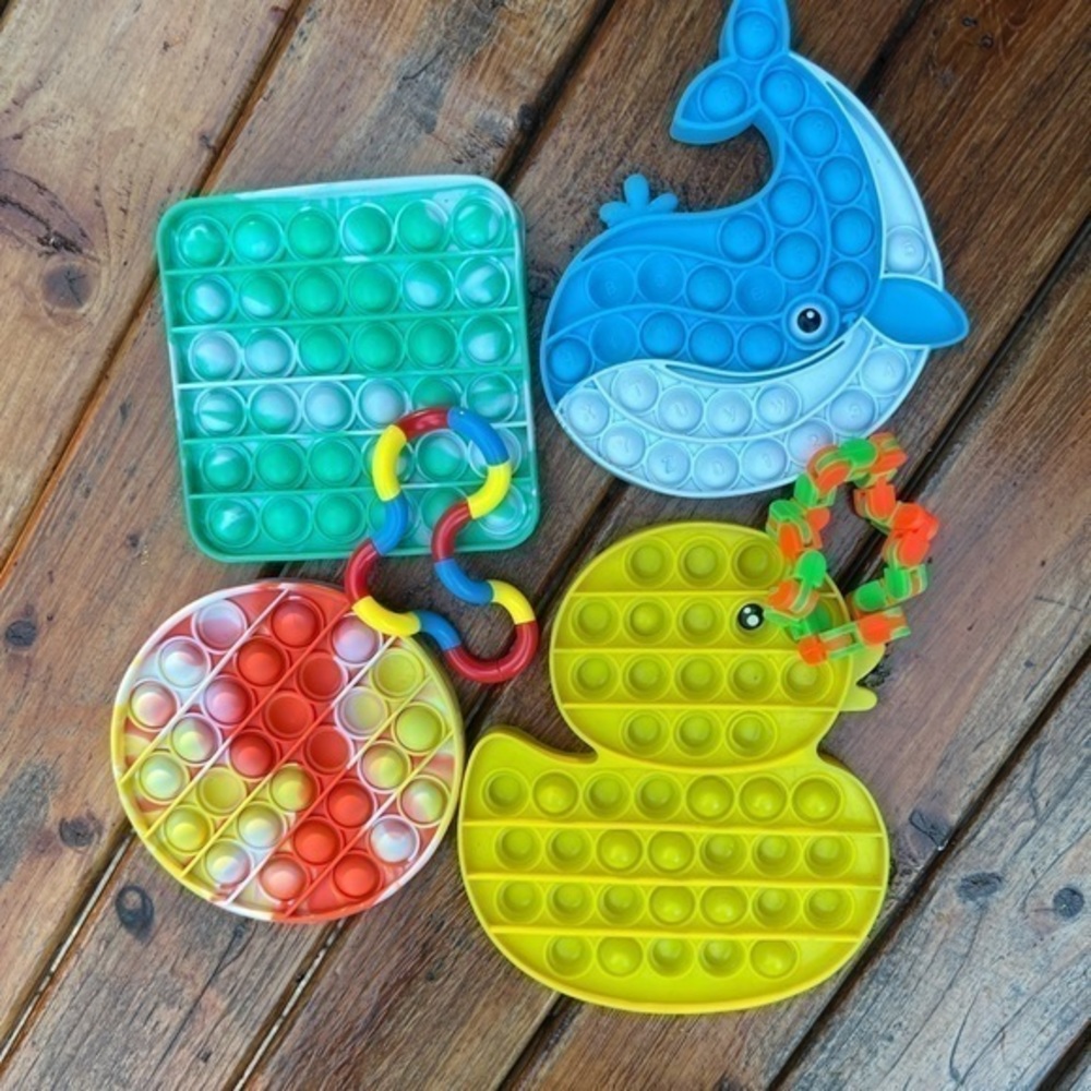 Assorted fidget toys.